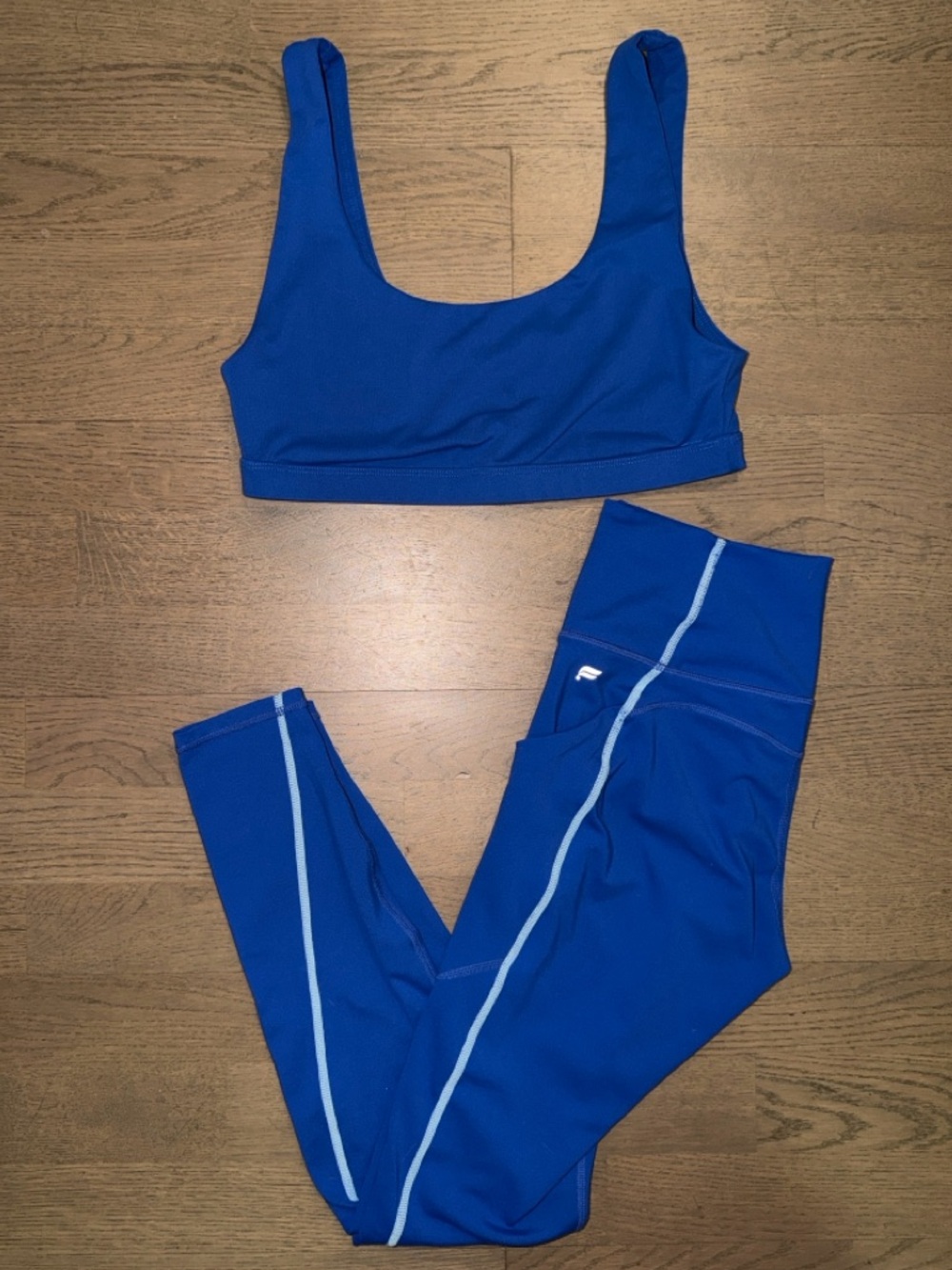 Fabletics Blue Crush *Set* - Picture 6 of 10